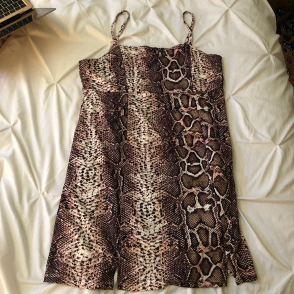 Casual Snakeskin Shift Mini Dress